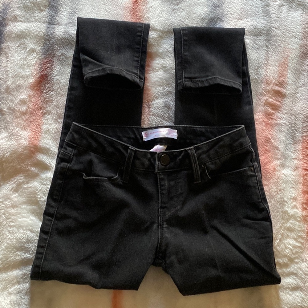 No Boundaries stretch jeans size 3